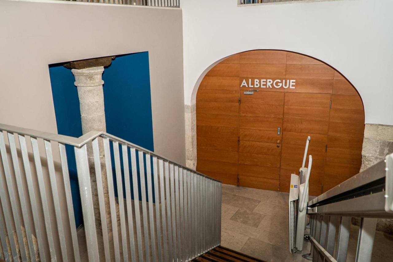 Albergue De Cuellar Bagian luar foto